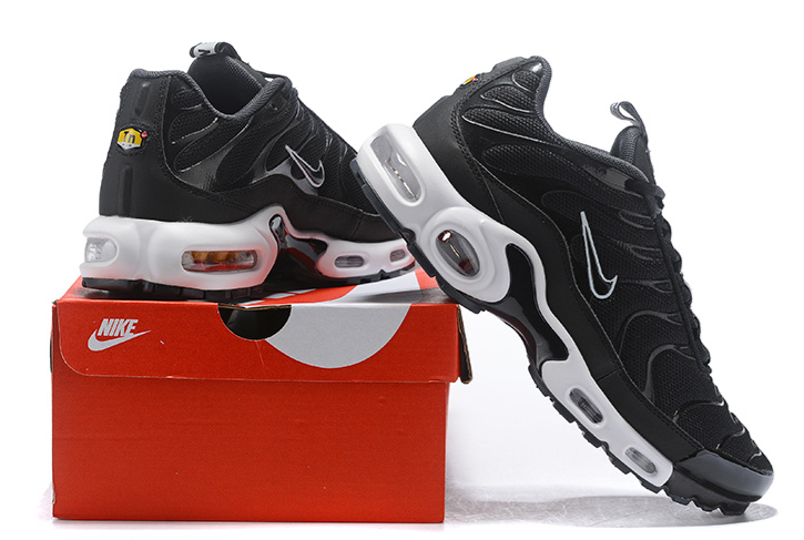 Nike Air Max Plus Black Blue Red