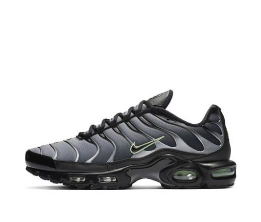 Nike Air Max Plus Black Particle Grey Vapour Green