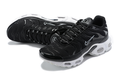 Nike Air Max Plus Black White