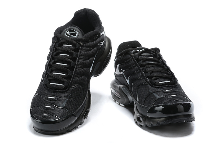 Nike Air Max Plus Mini Swoosh Black Silver